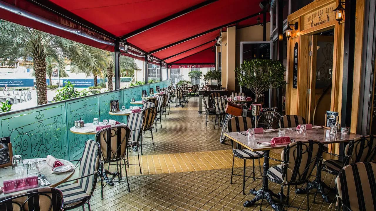 View of Bistro des Arts